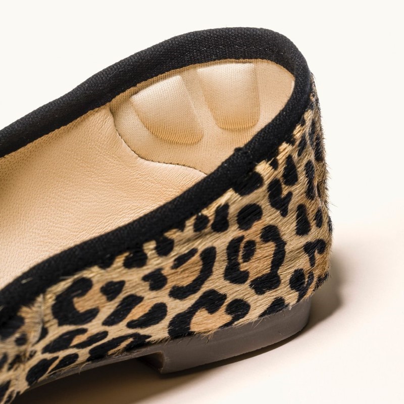 Women's Sadie Tassel 2 Flat Hush Puppies Leopard Print Suede