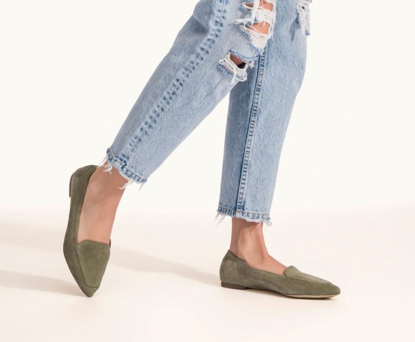 Women's Hazel Pointe Flat Hush Puppies Olive Suede