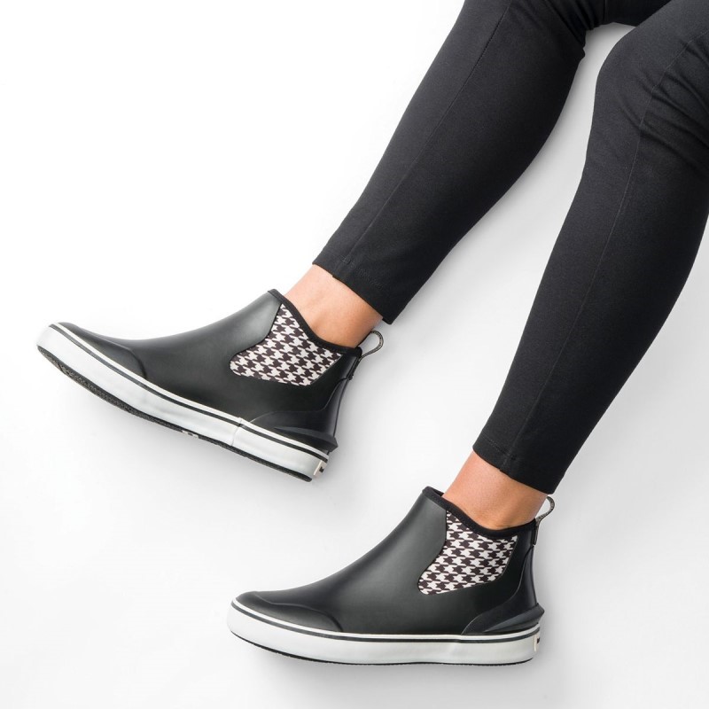 Women's Rain Sneaker Boot Hush Puppies Black/Houndstooth