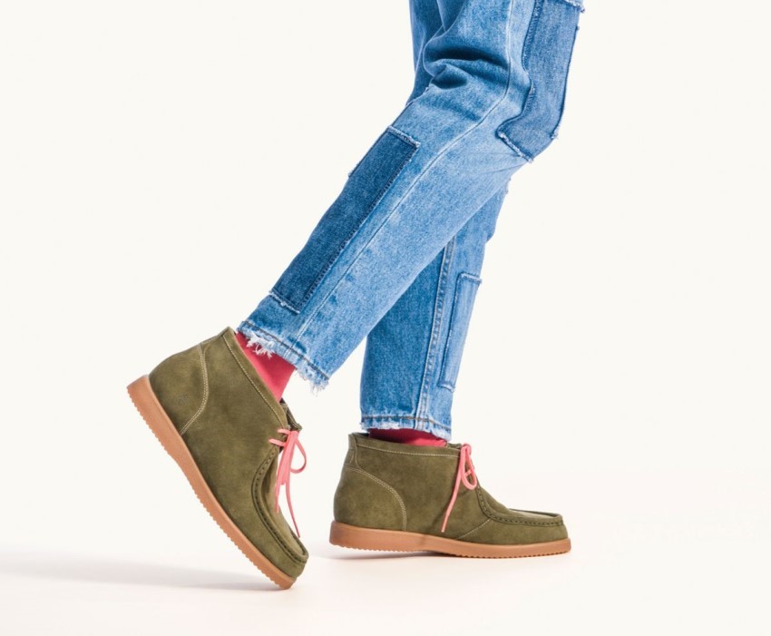 Bridgeport 2 Hush Puppies Olive Suede